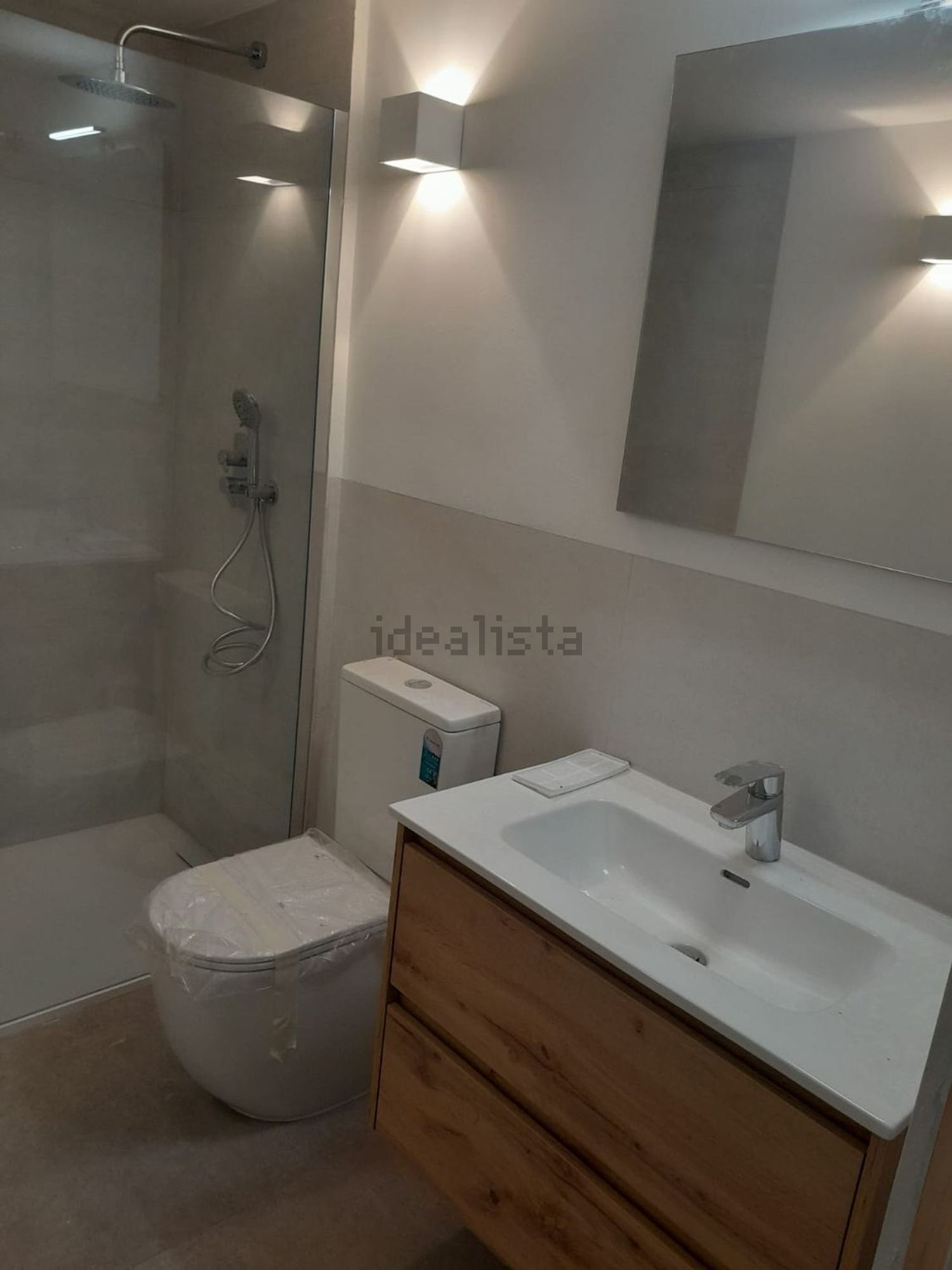 Appartement 200 m² à Tomares