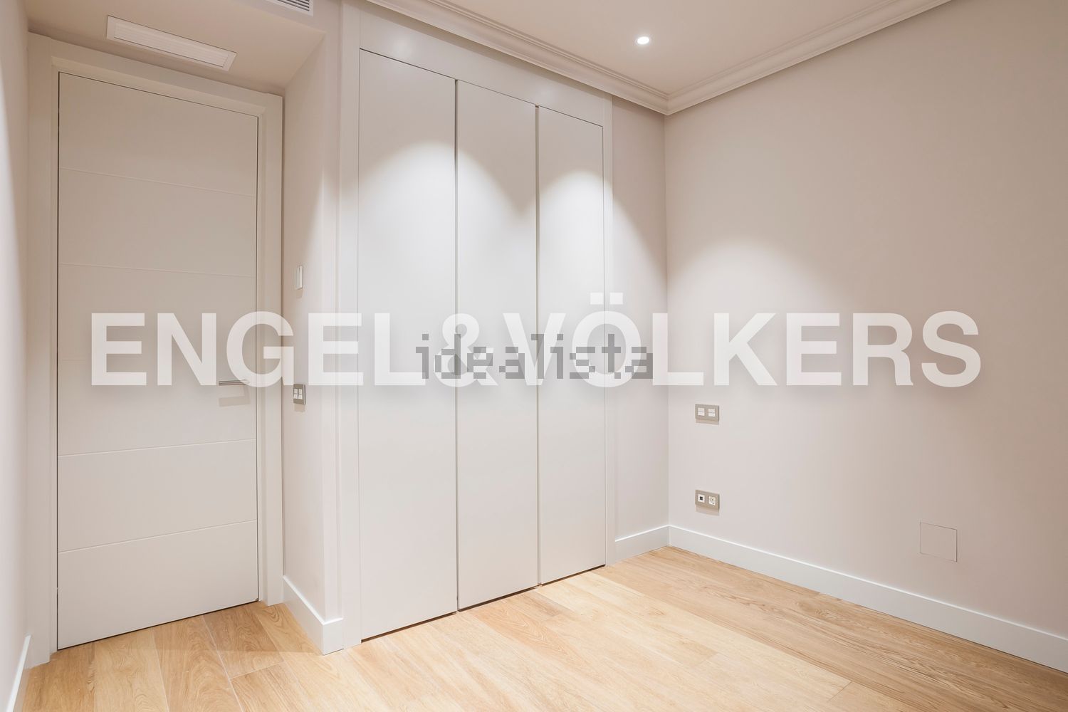 Wohnung 217 m² in Madrid