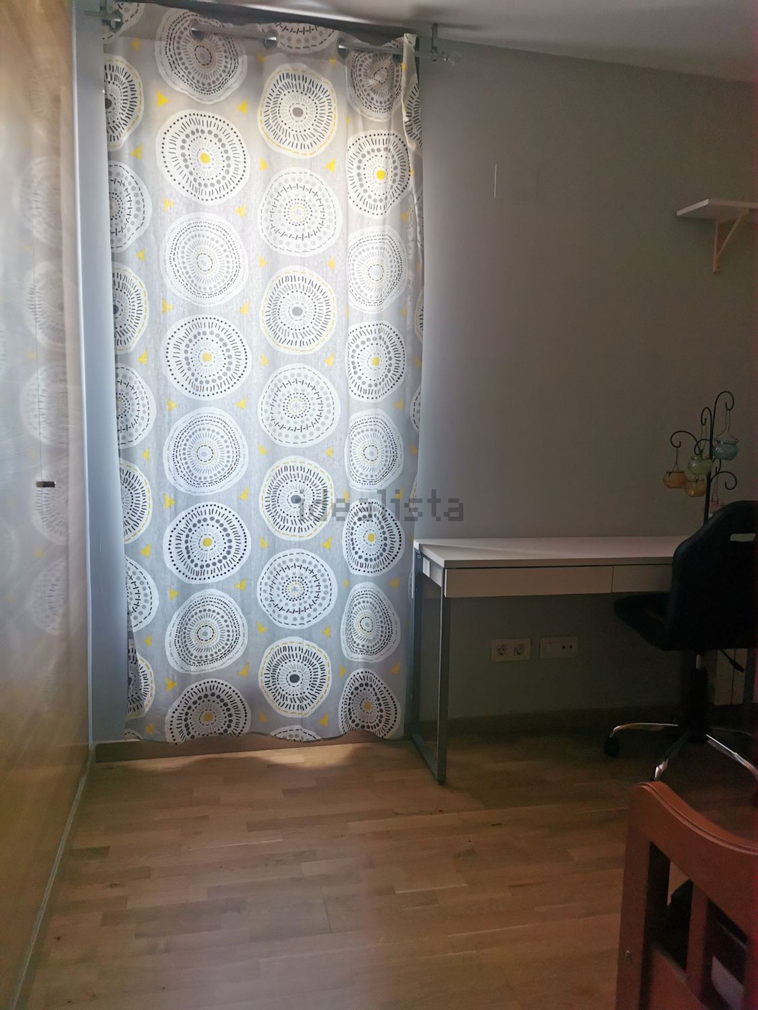 Chambre à louer, Valence