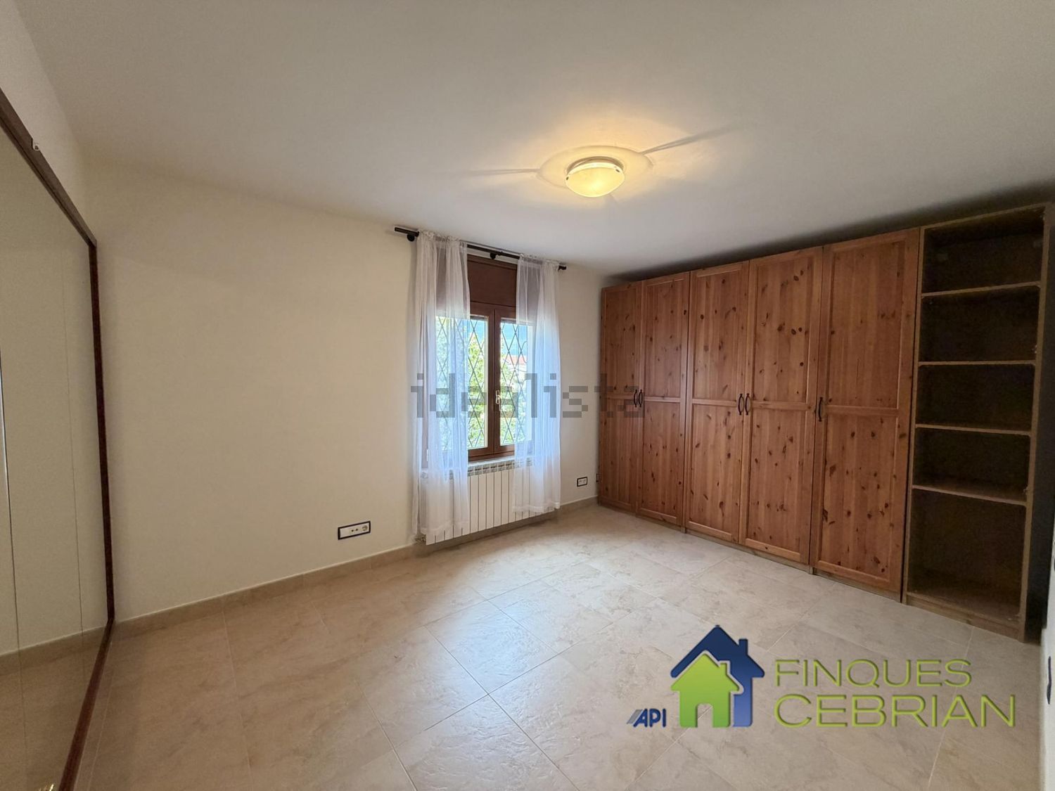 Будинок 154 м² у Alella