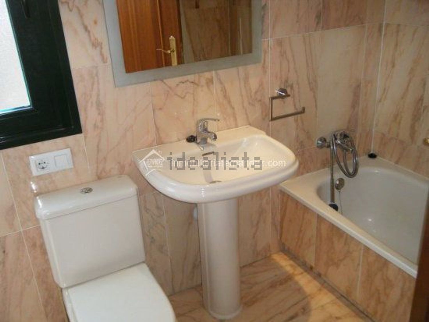 Квартира 80 м² у Cáceres