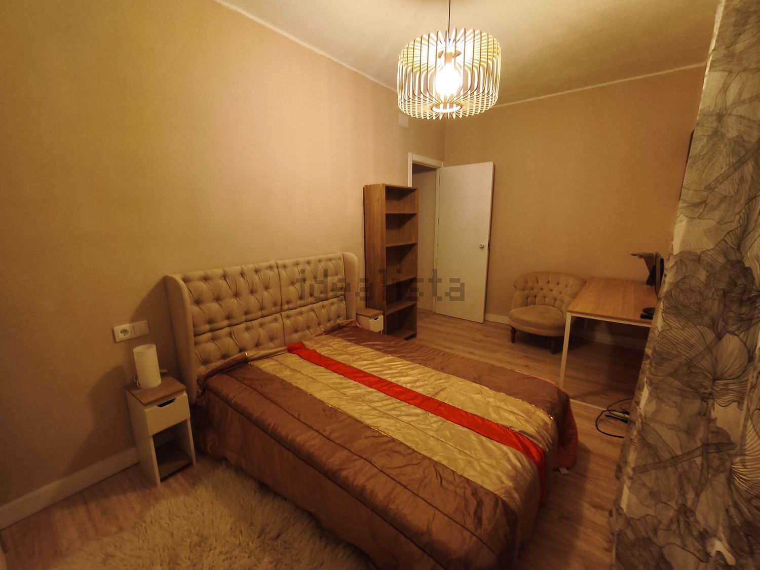 Habitació de lloguer, Lleó