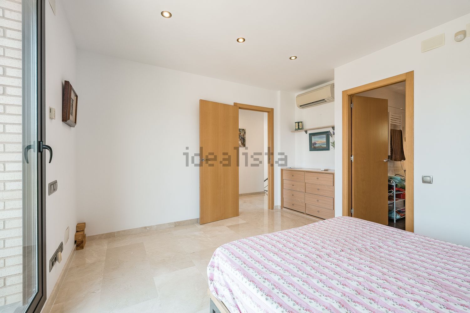 Casa de 228 m² a Sant Just Desvern