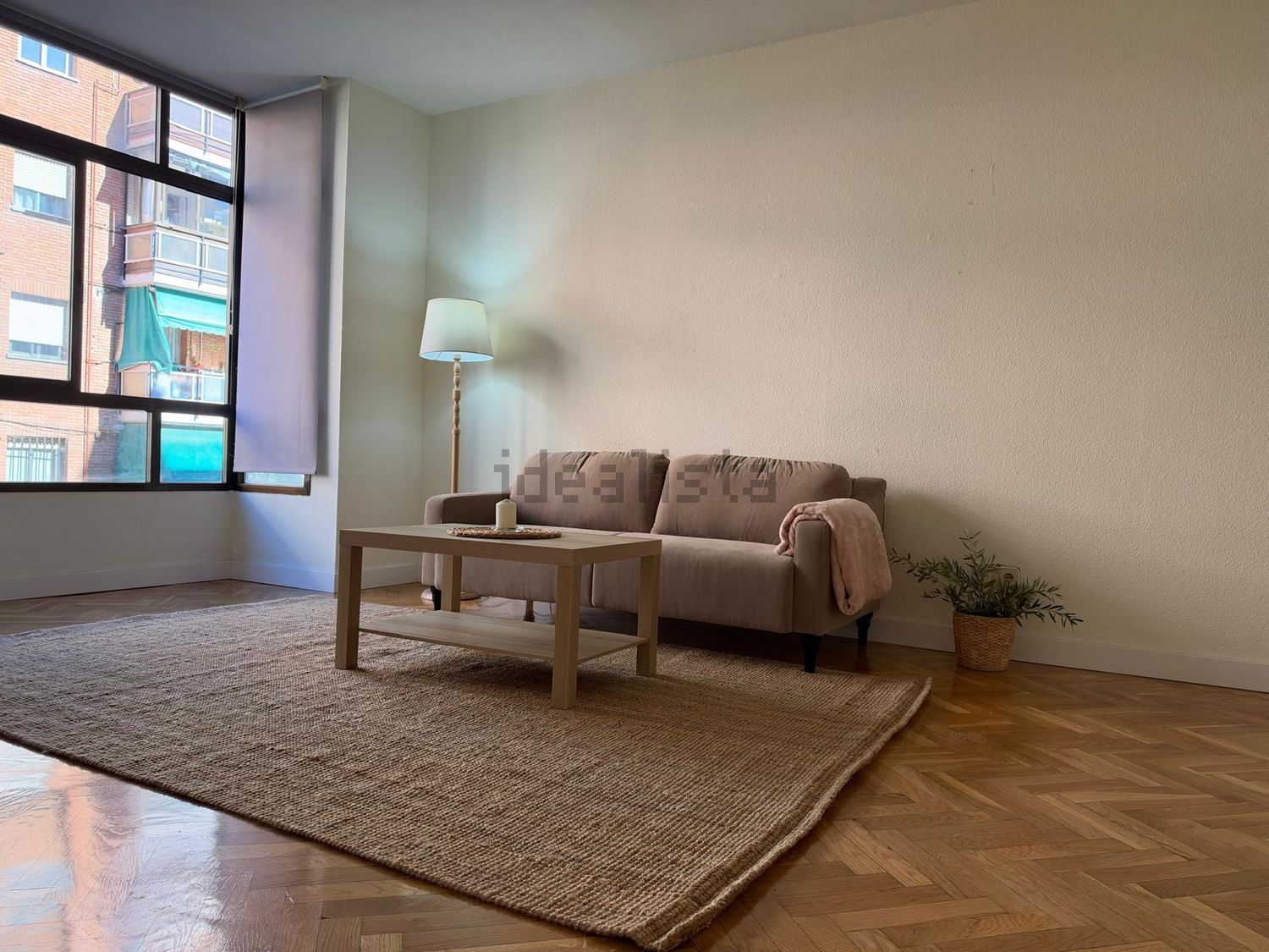 Wohnung 61 m² in Madrid