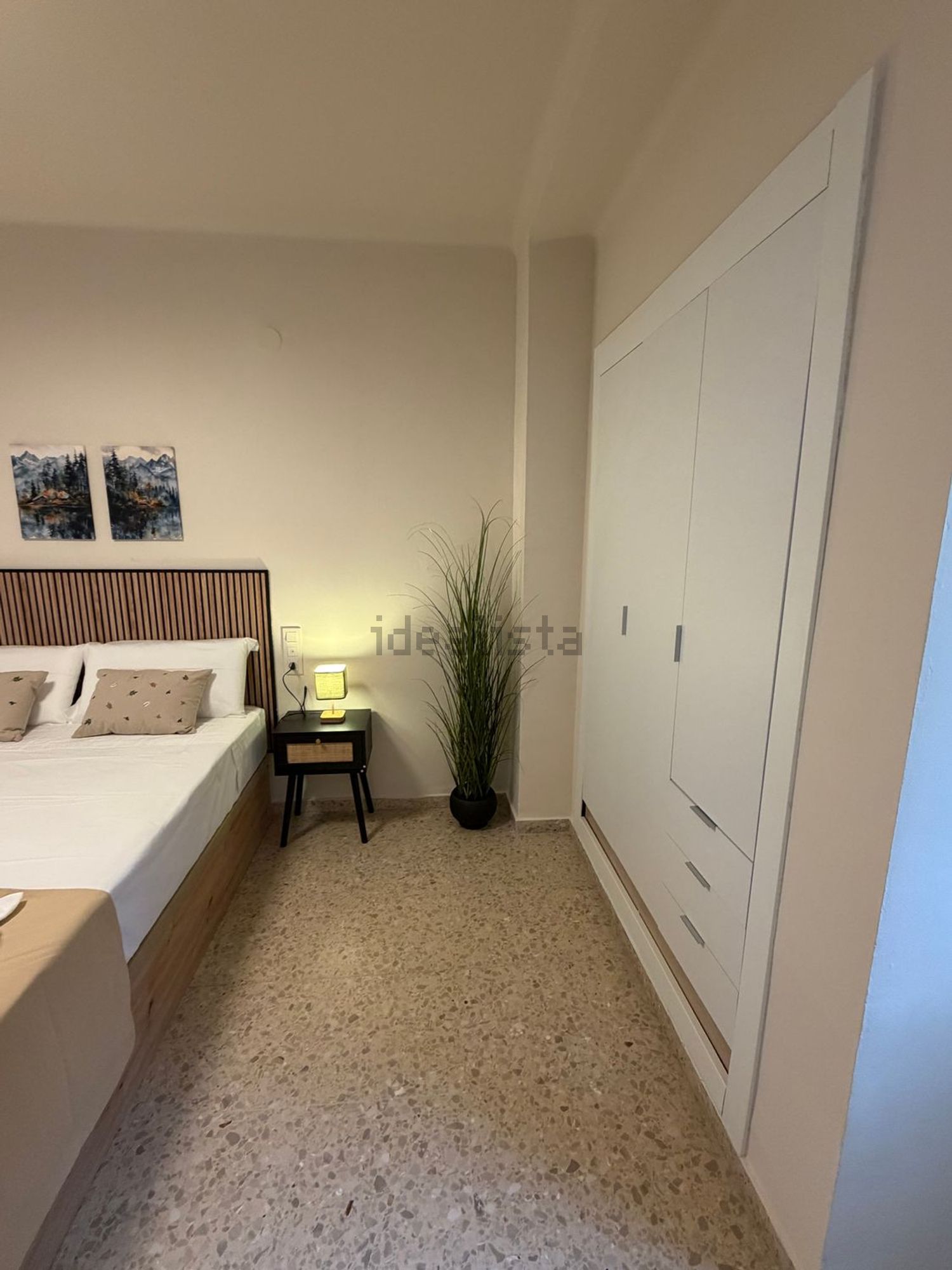 Habitació de lloguer, Cullera