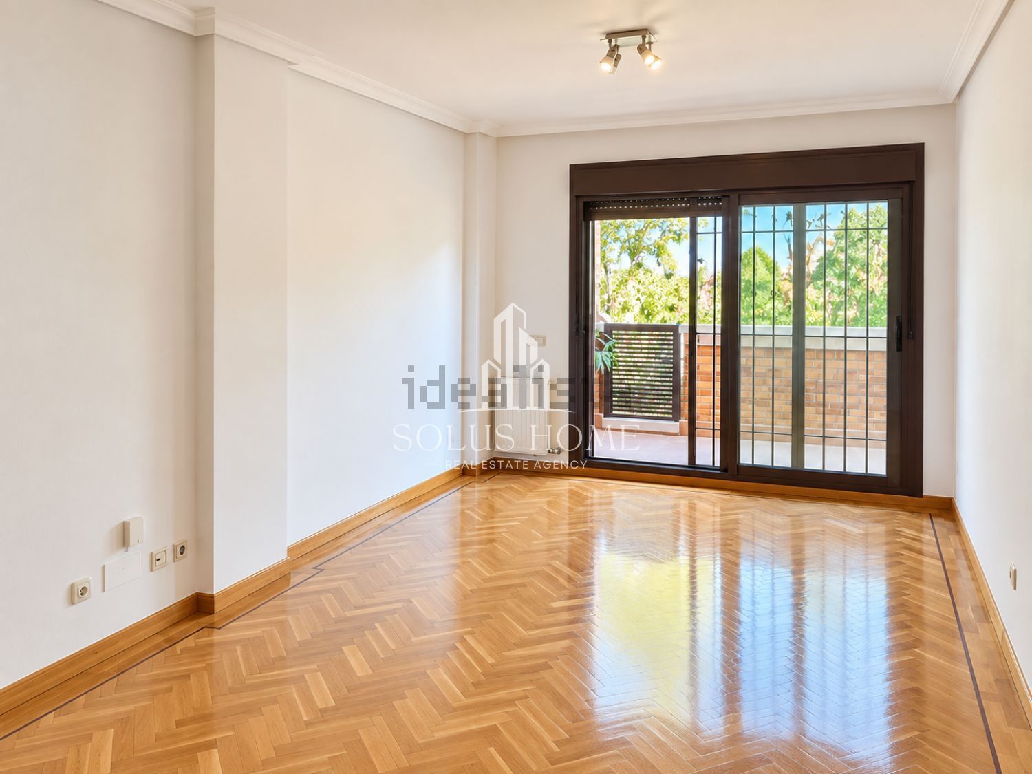 Wohnung 118 m² in Madrid
