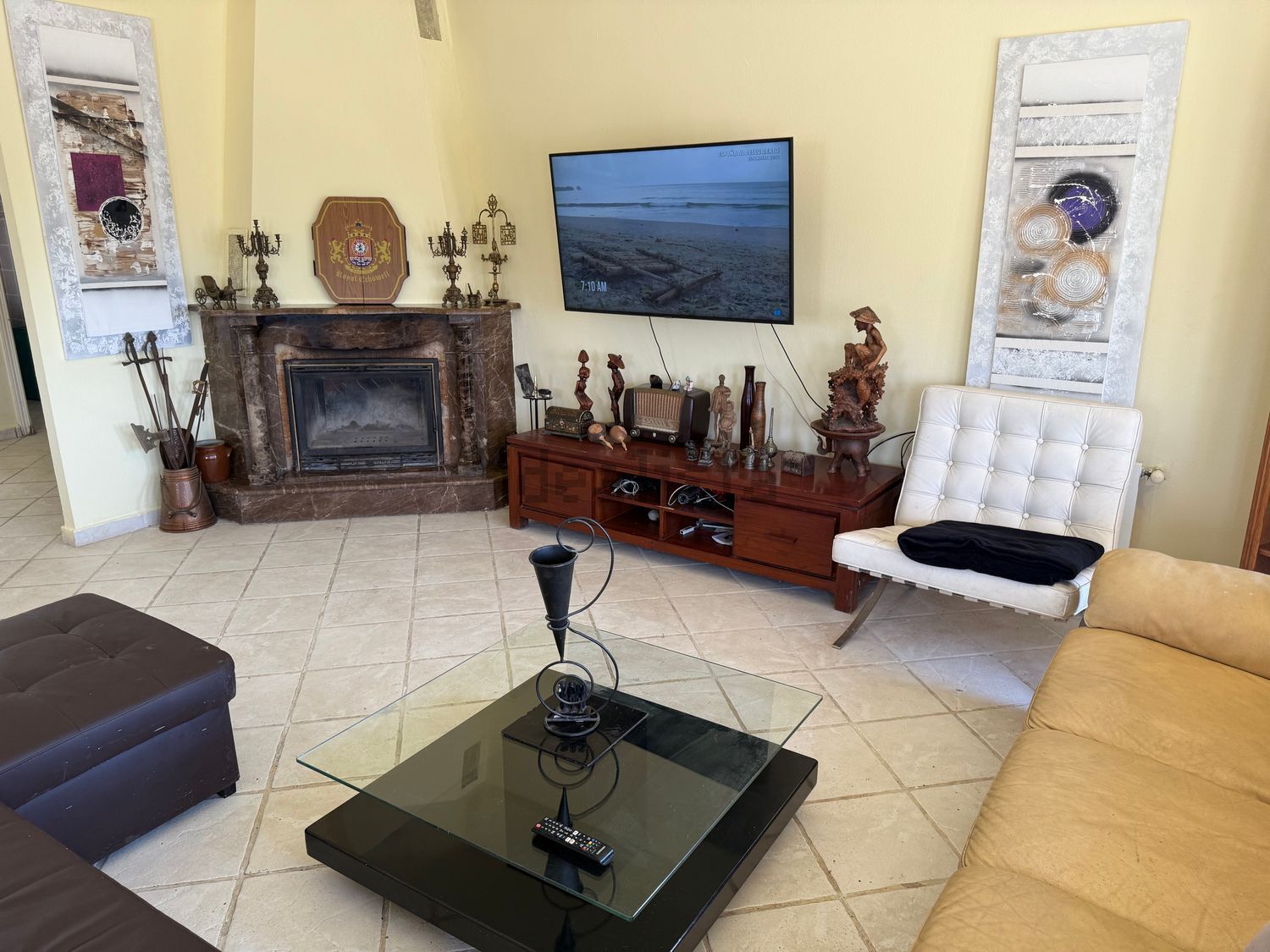 House 380 m² in Onil
