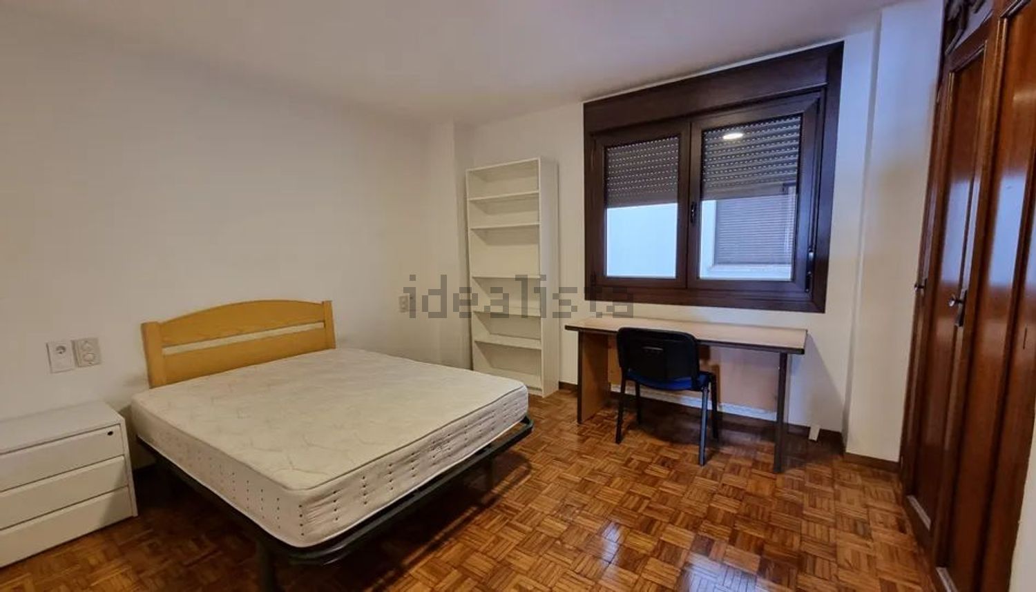 Piso de 100 m² en Santiago de Compostela