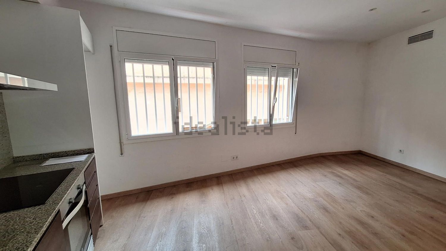 Pis de 65 m² a Sant Feliu de Llobregat