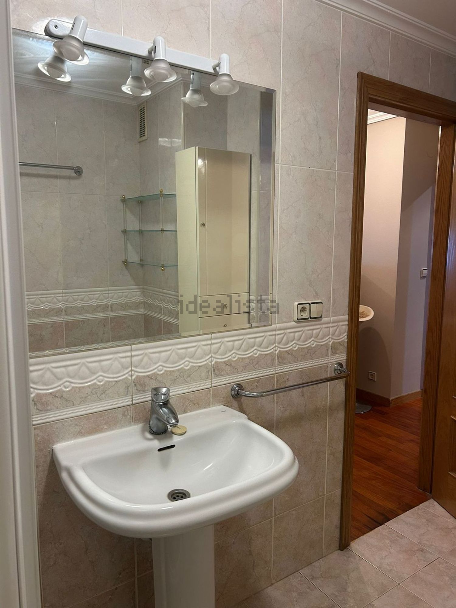 Piso de 60 m² en Ourense