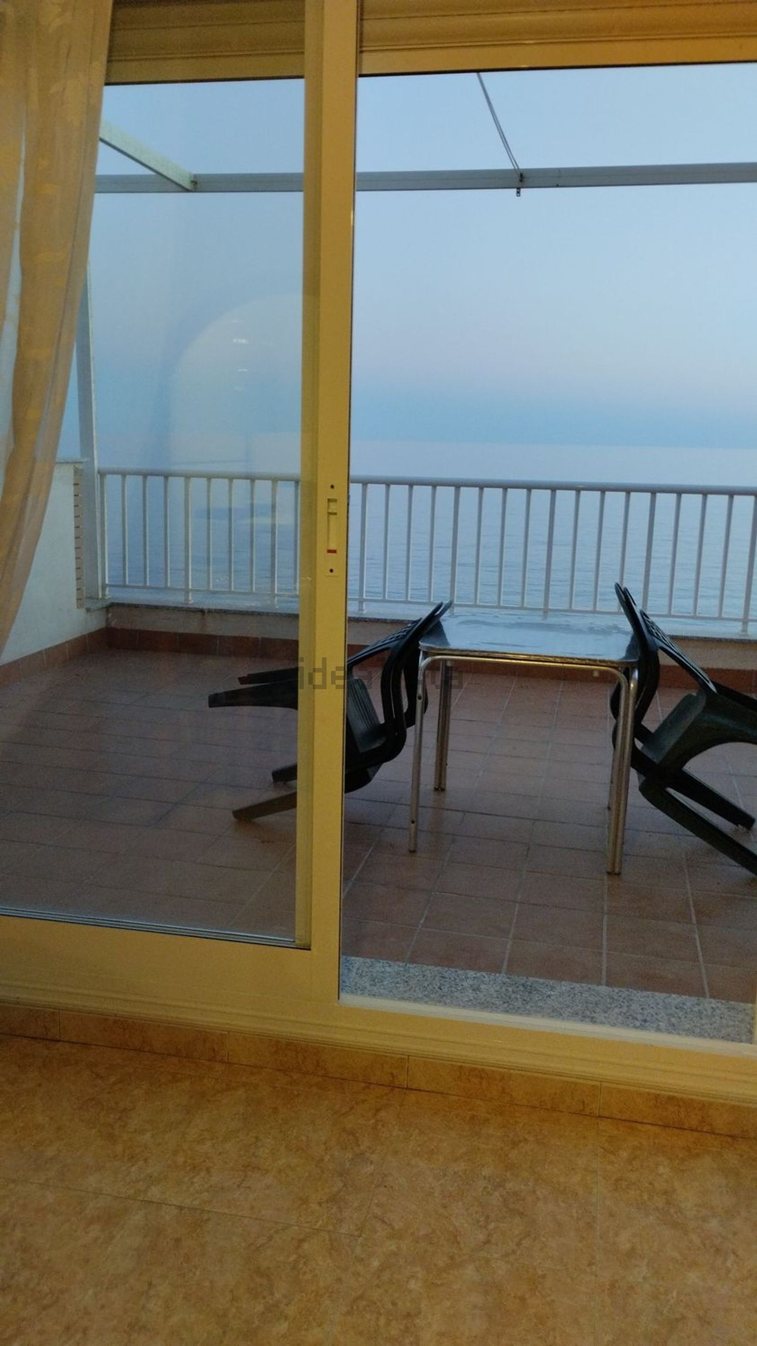 Piso de 70 m² en Adra