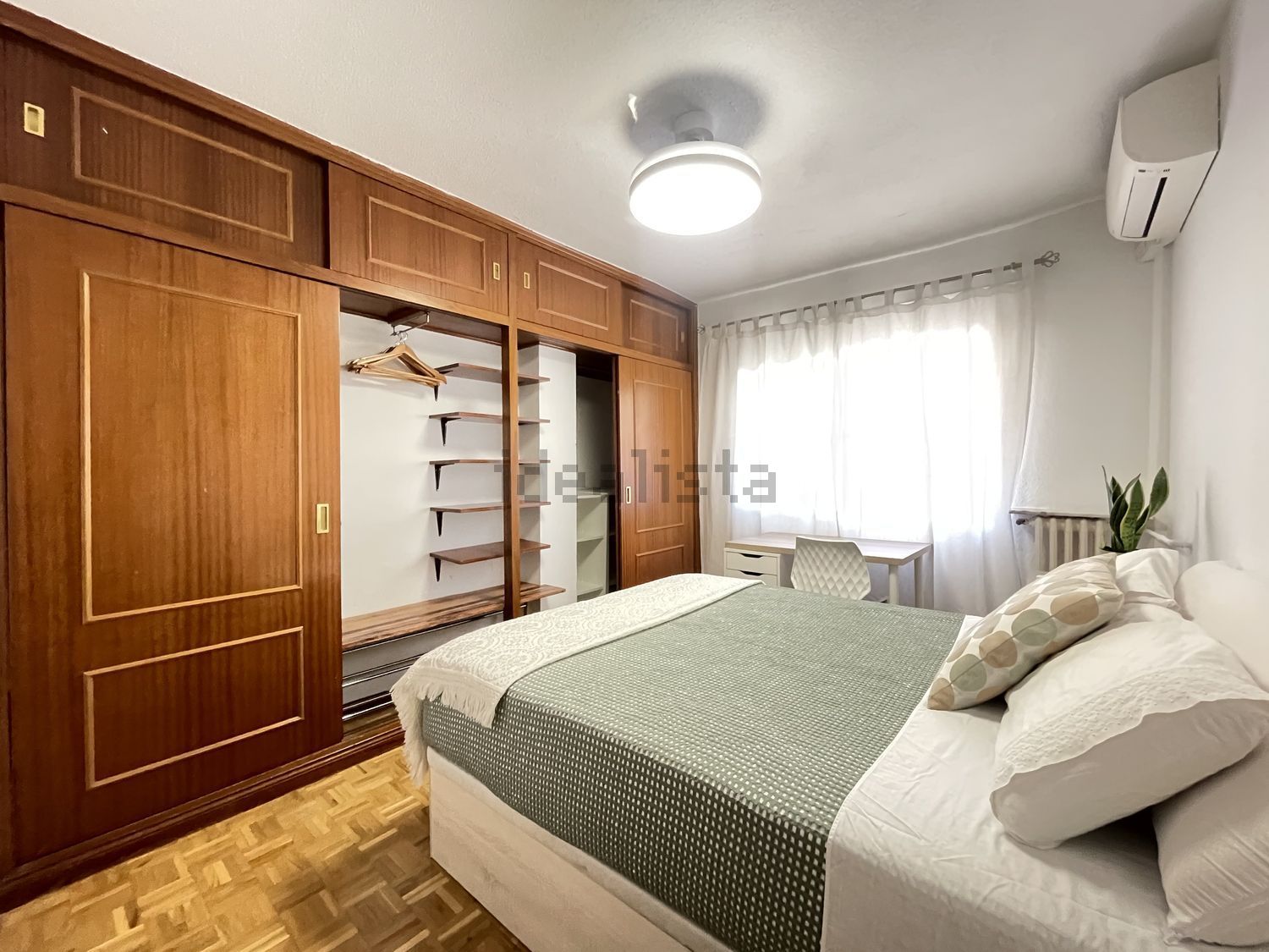 Кімната в оренду, Madrid