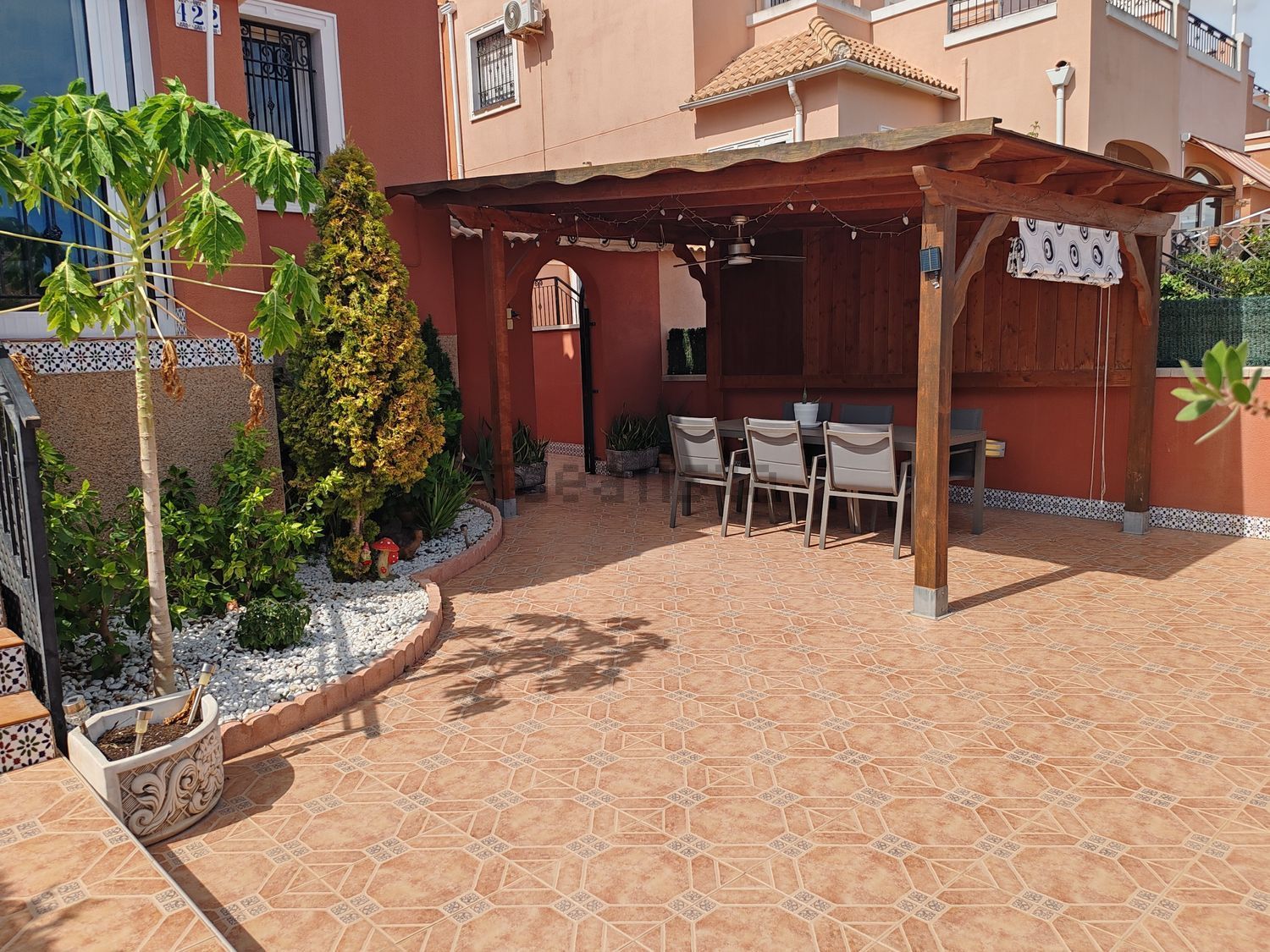 Casa de 95 m² a Los Montesinos