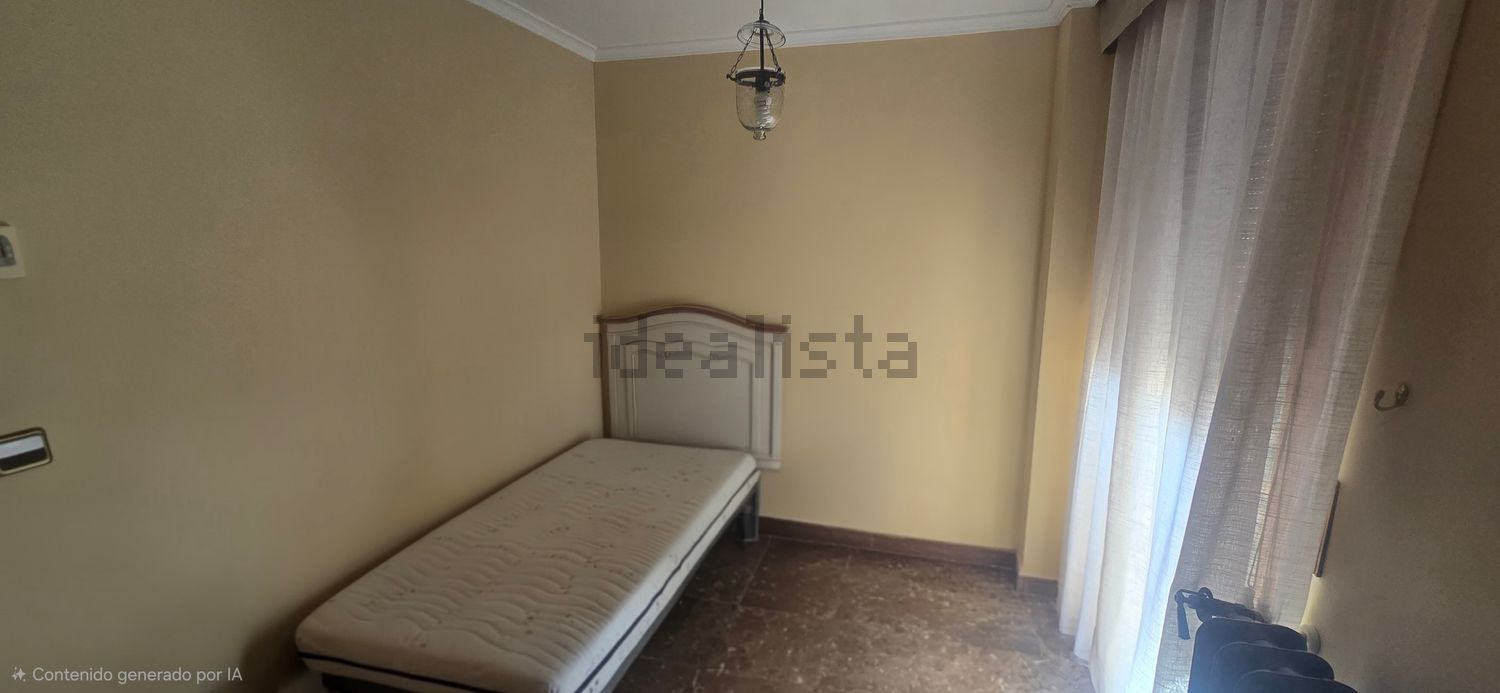Piso de 212 m² en Granada