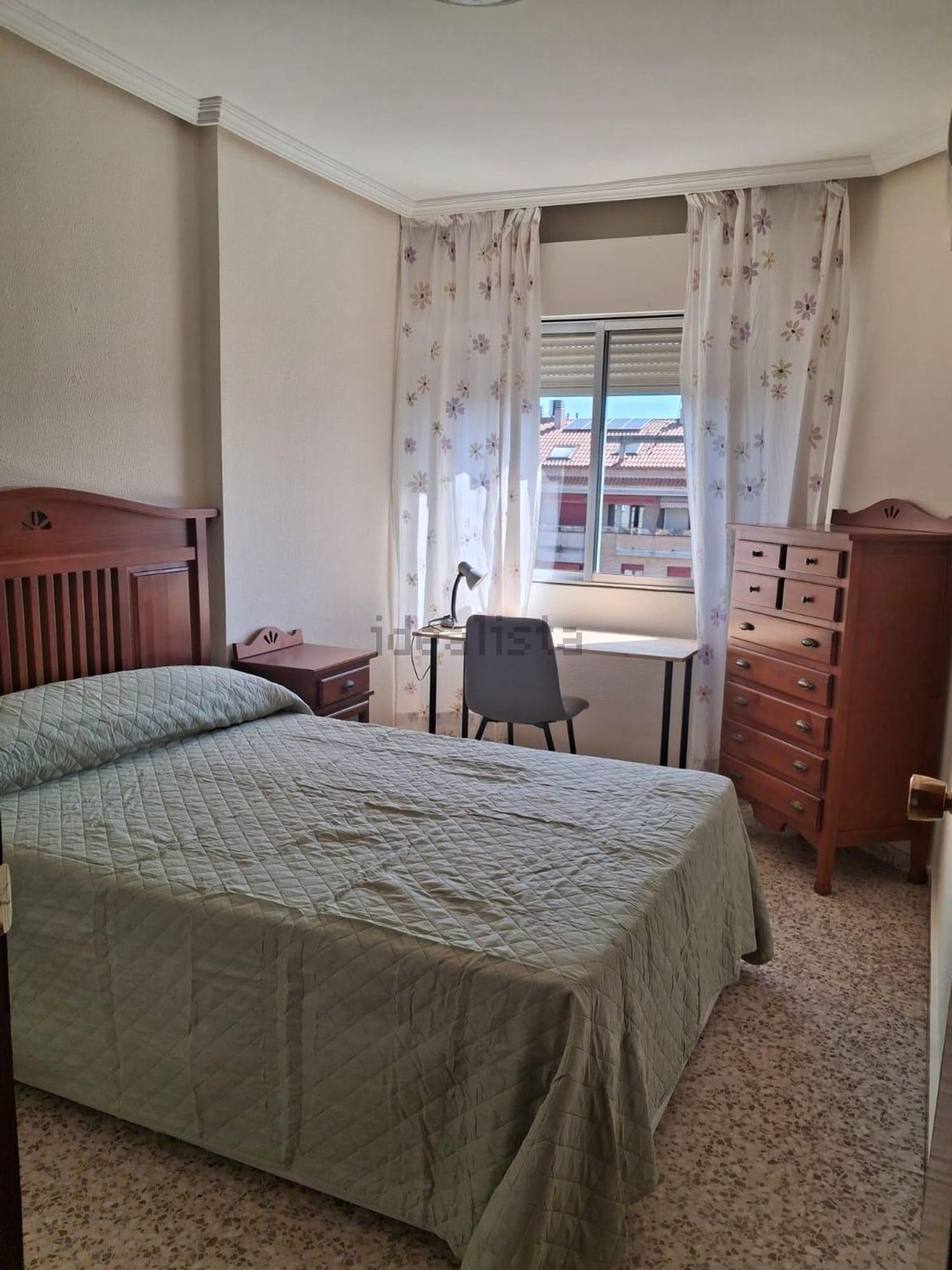 Piso de 100 m² en Cáceres