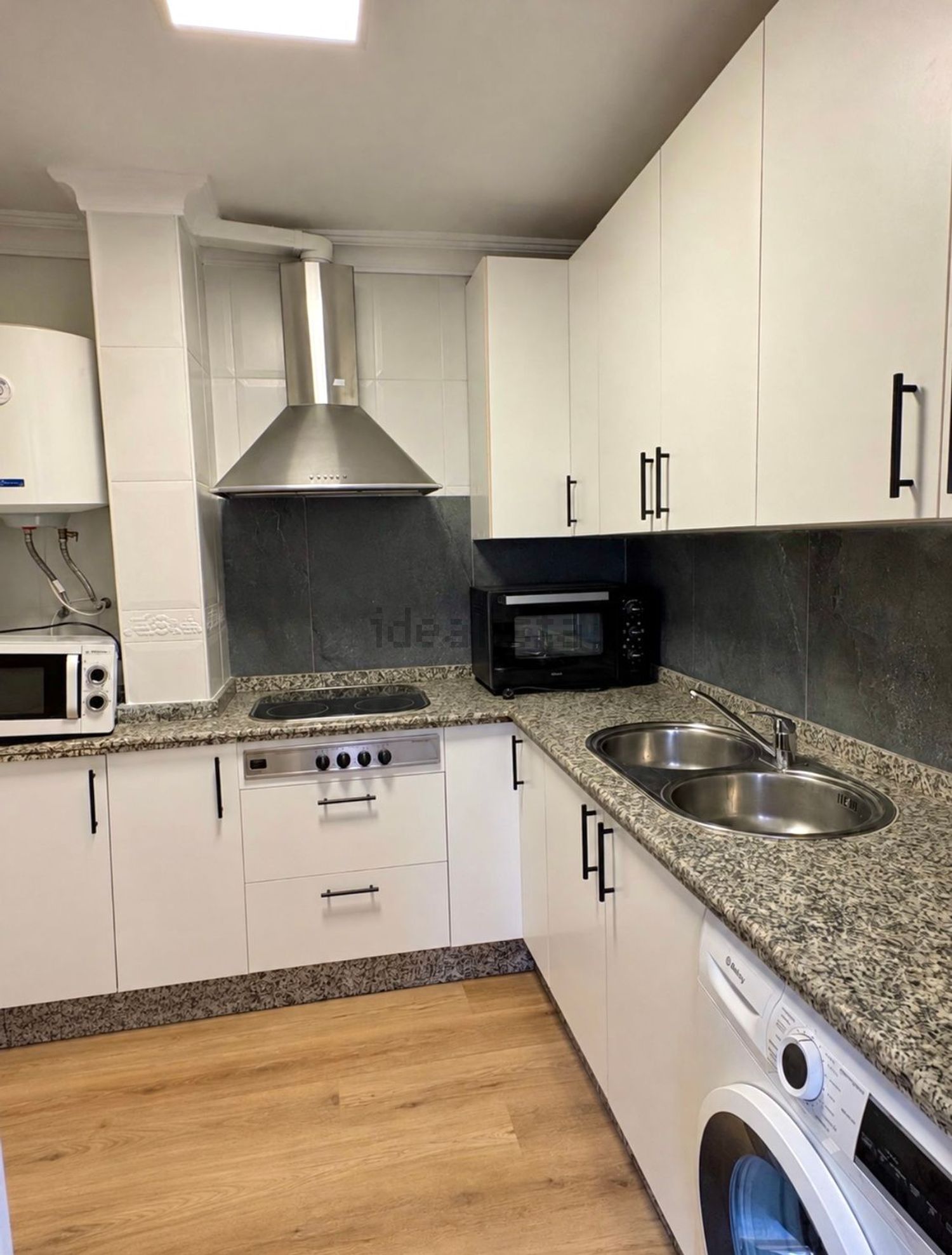 Flat 63 m² in Seville