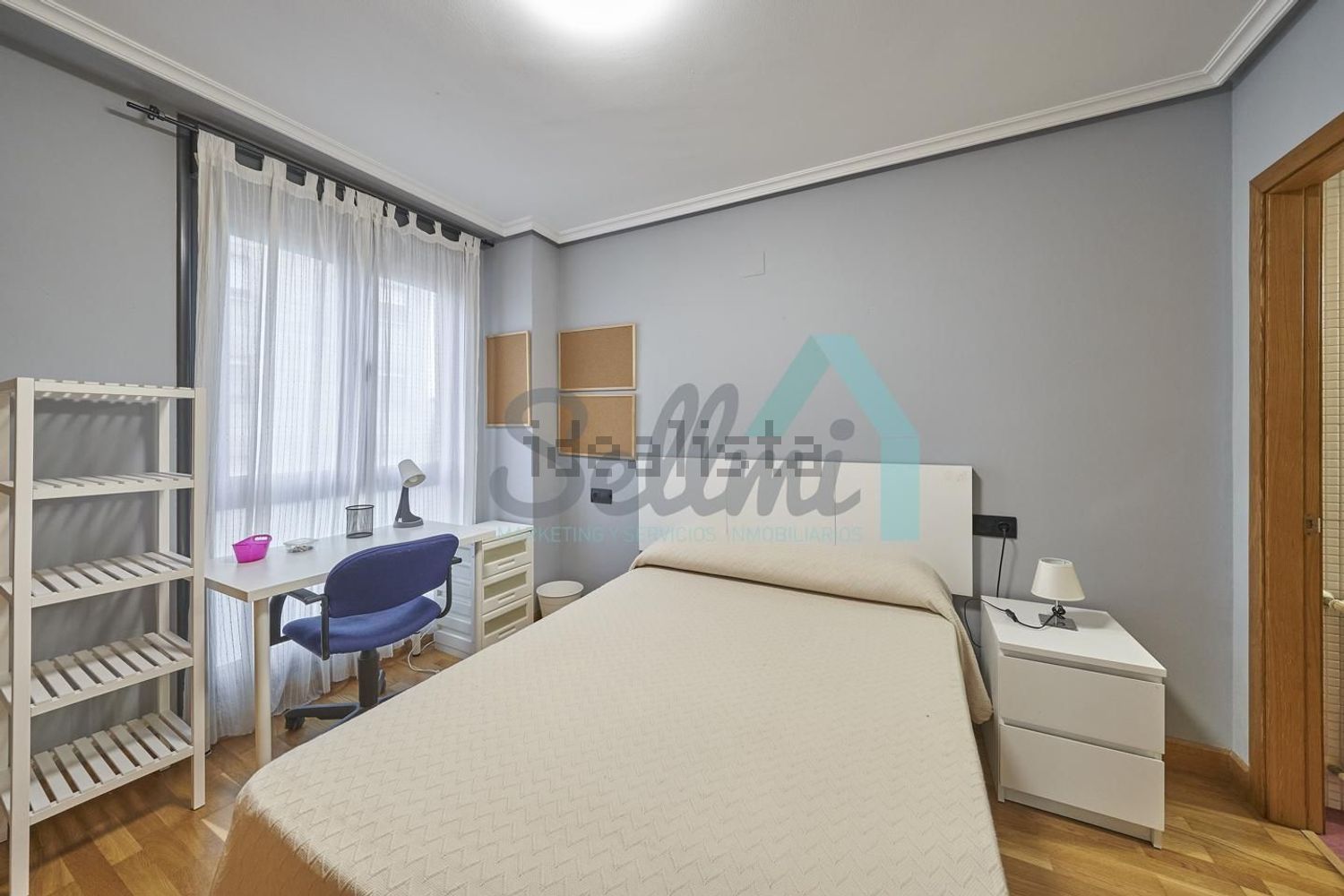 Piso de 132 m² en Oviedo