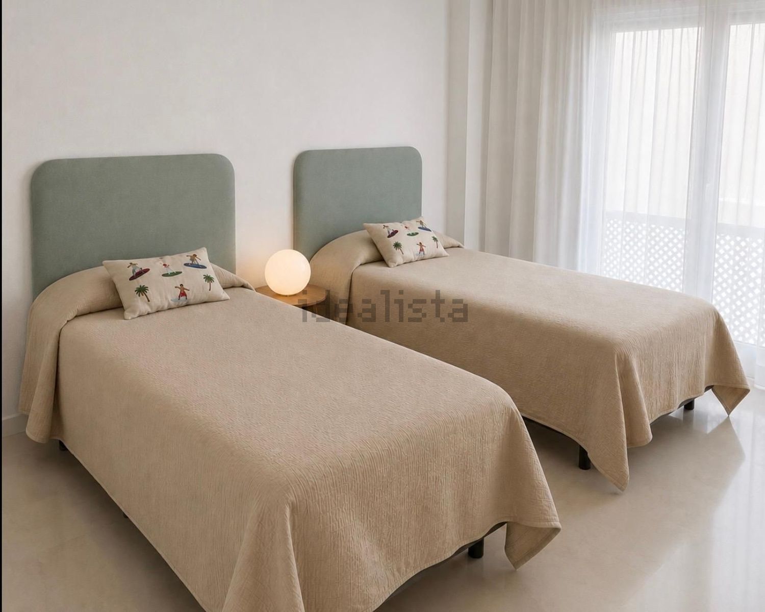 Wohnung 85 m² in Rota
