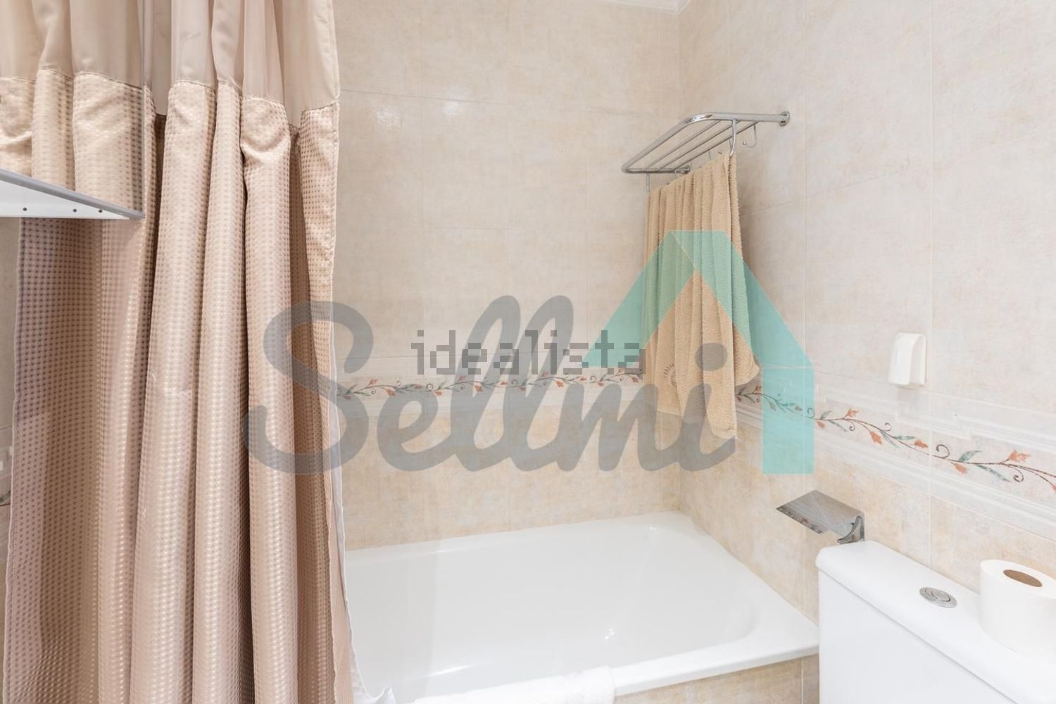 Flat 82 m² in Oviedo