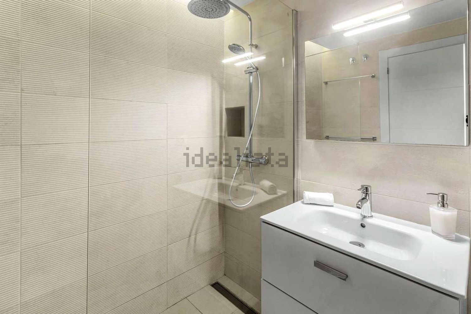 Pis de 75 m² a Estepona