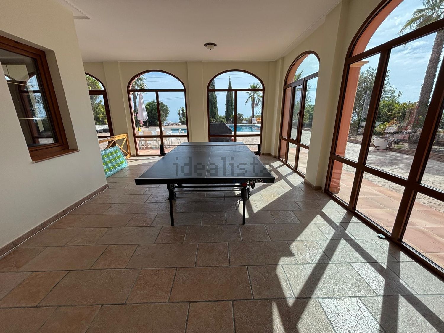 Haus 400 m² in Estepona
