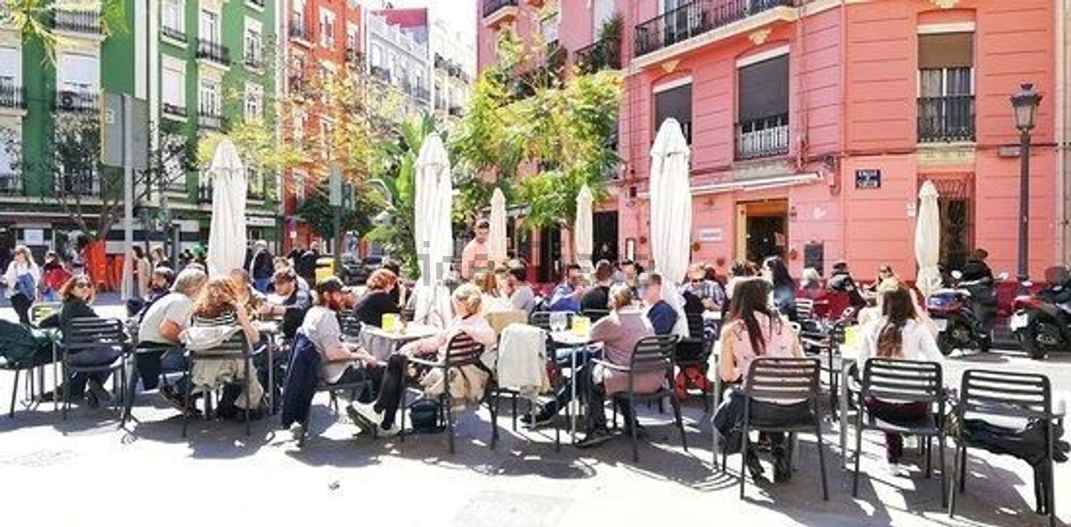 Wohnung 76 m² in Valencia