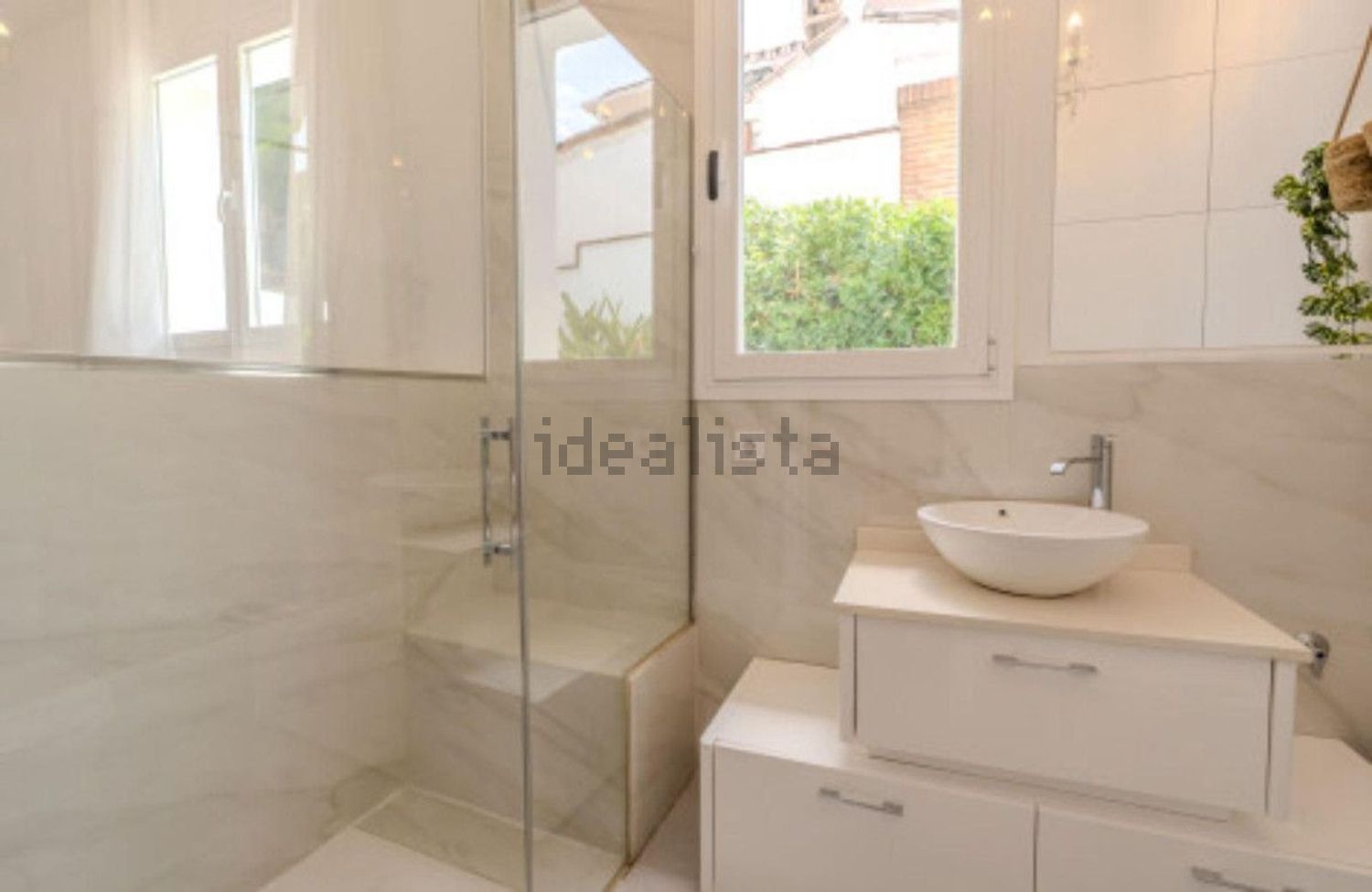 Haus 350 m² in Marbella