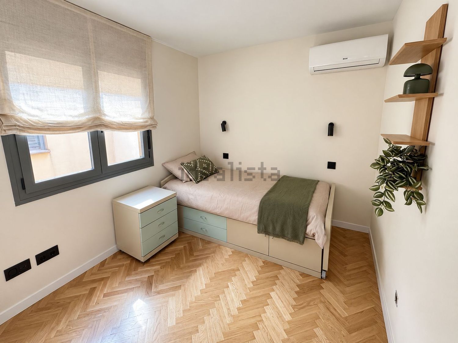 Flat 100 m² in Madrid