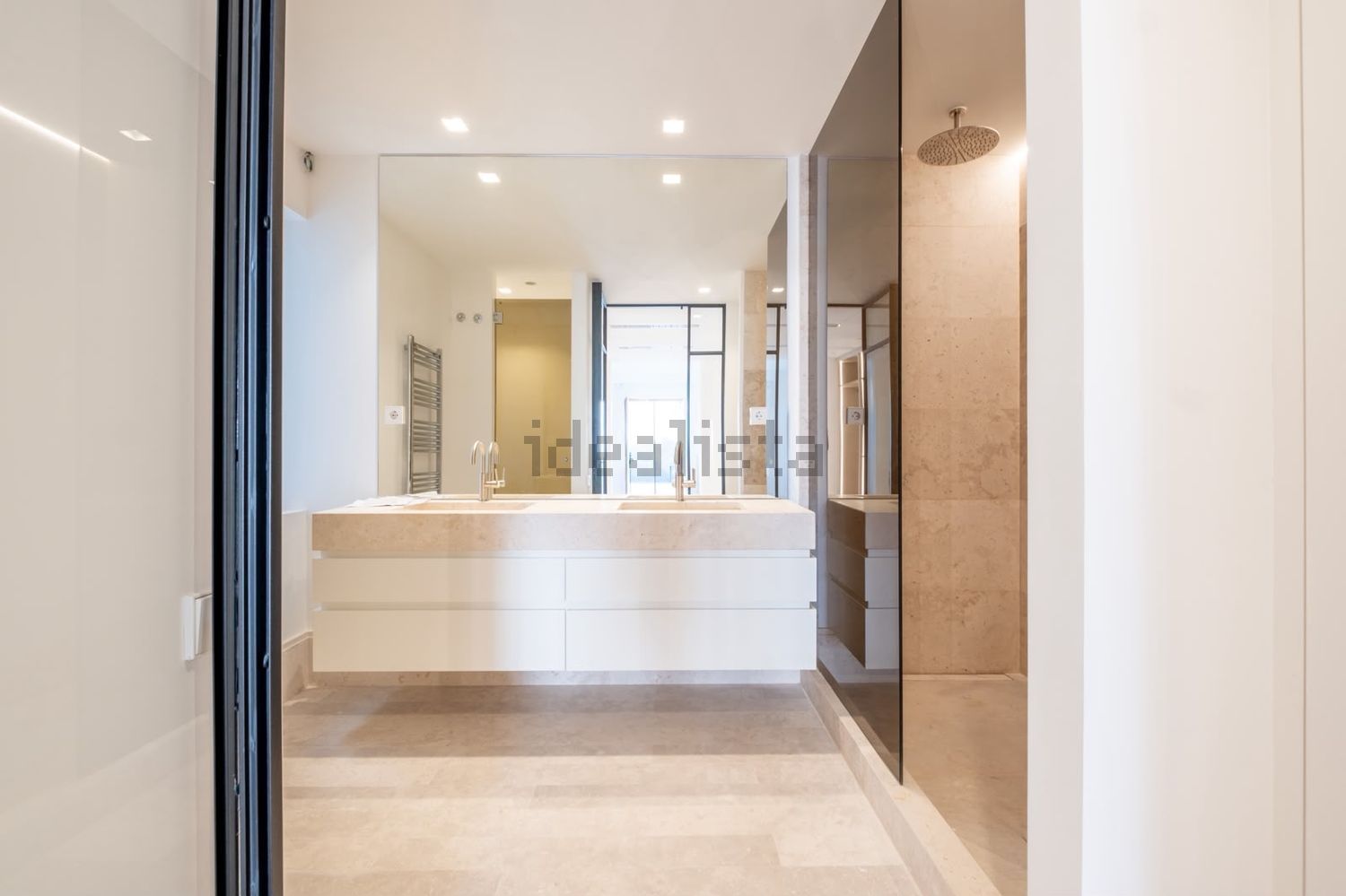 Piso de 221 m² en Zaragoza