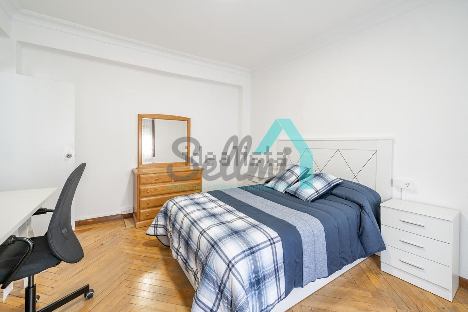 Piso de 136 m² en Oviedo
