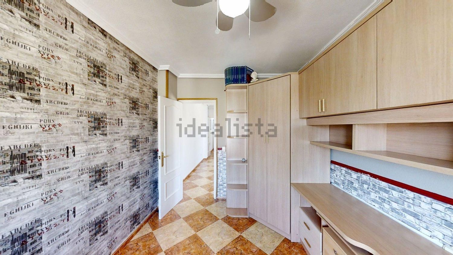 Piso de 105 m² en Bailén