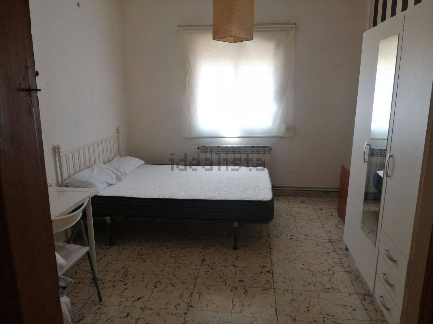 Room for rent, Lleida