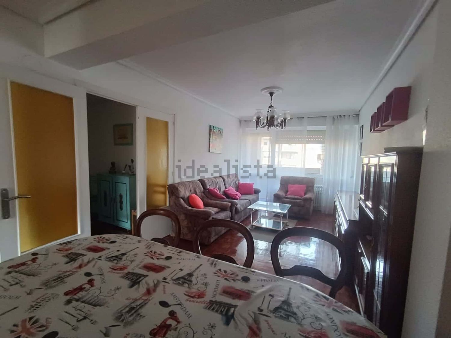 Habitación 105 m², Pamplona