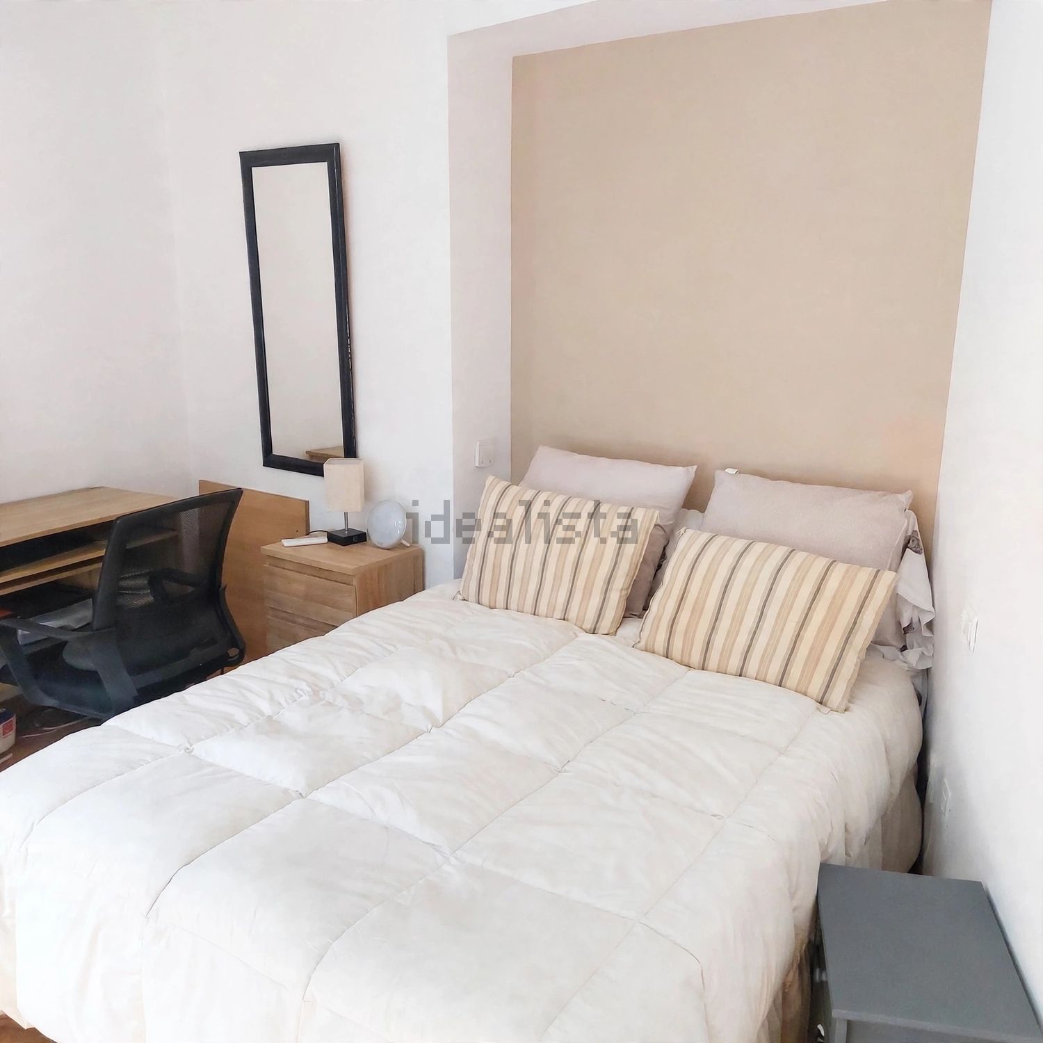 Room for rent, Tafalla