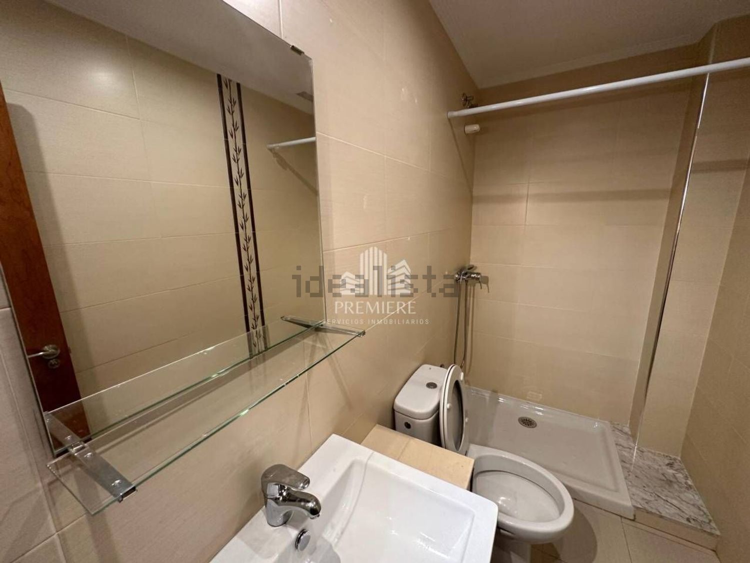 Casa 222 m² a Villares de la Reina