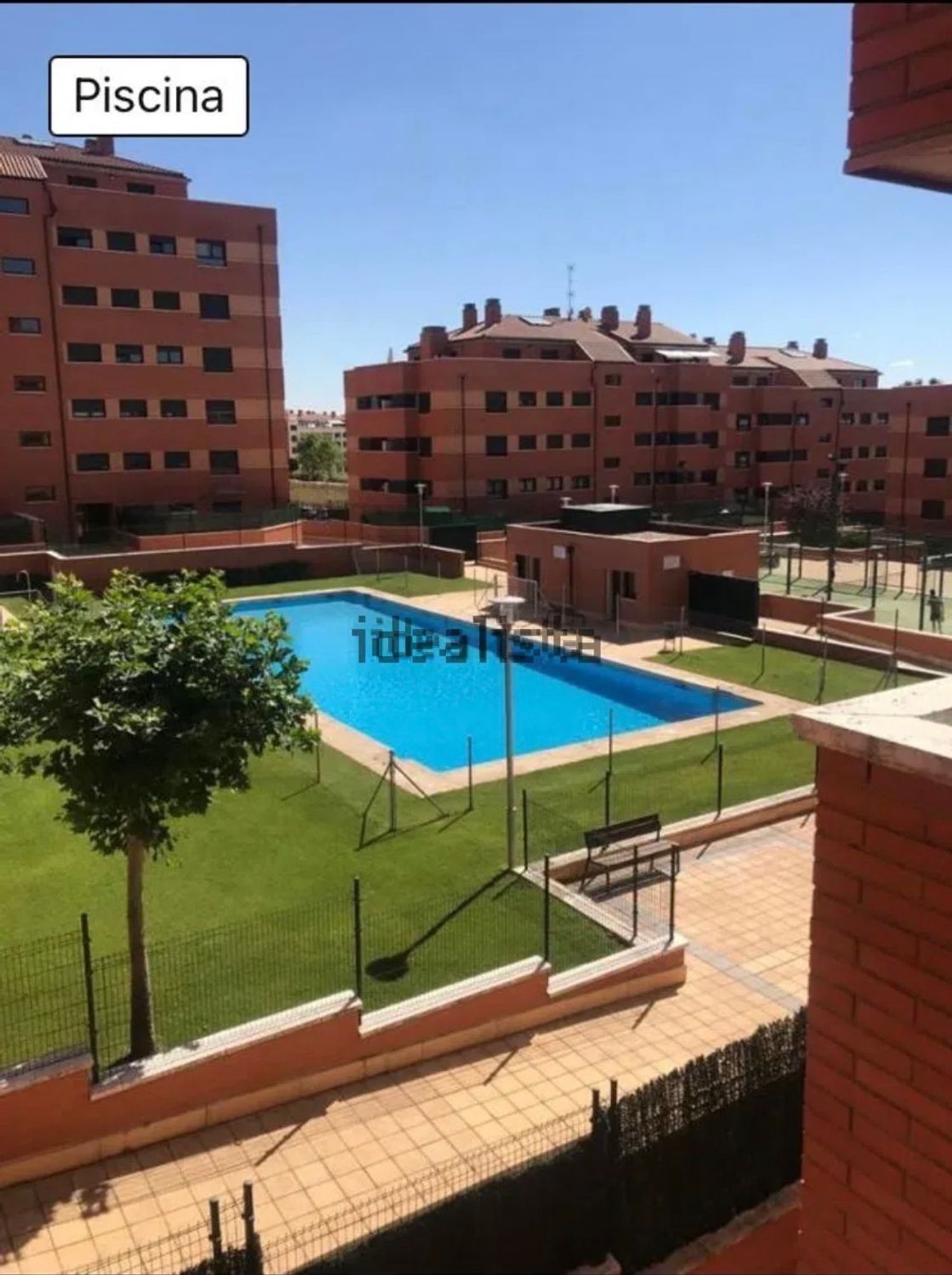 Piso de 85 m² en Arroyo de la Encomienda