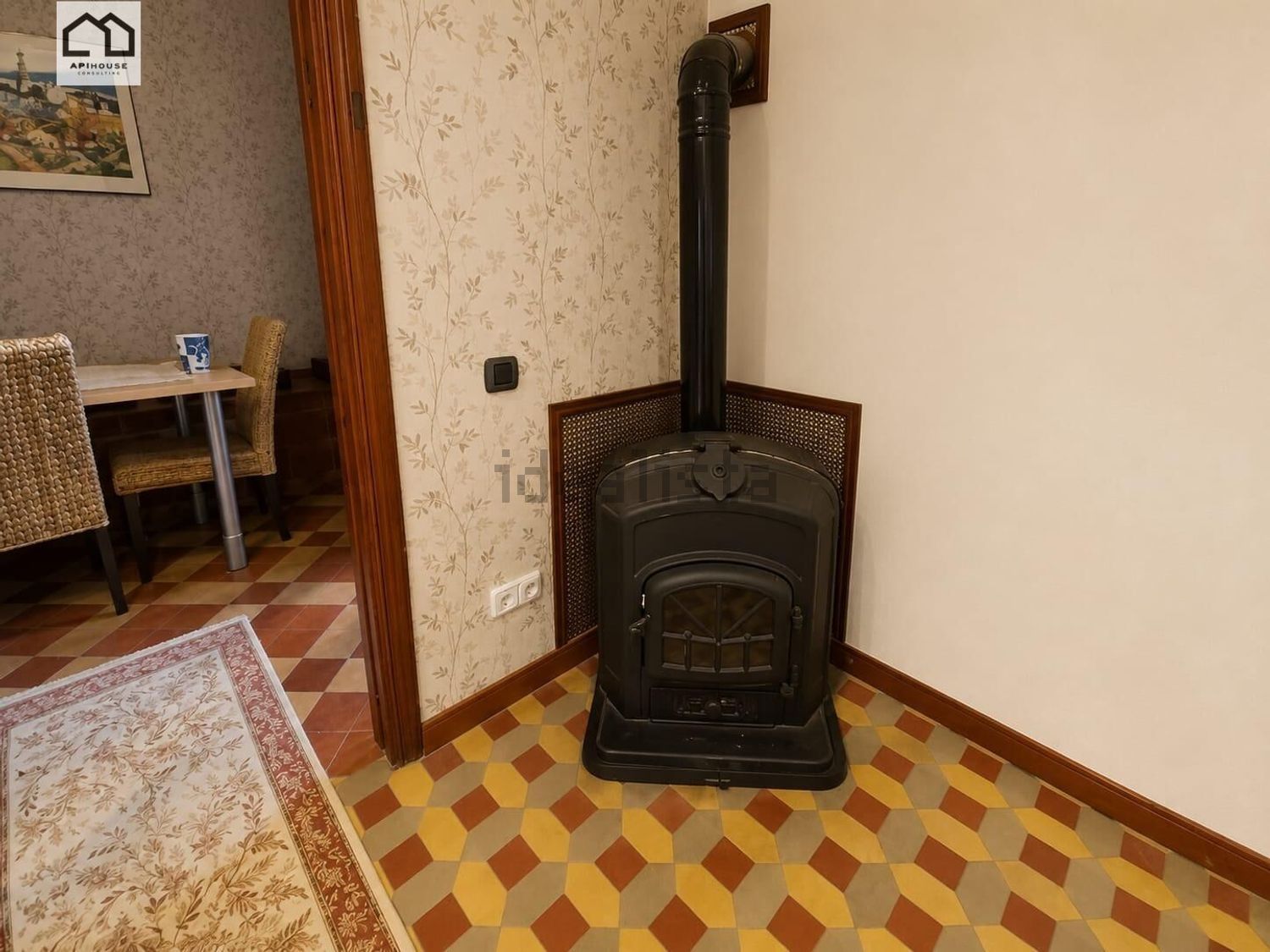 Flat 115 m² in Sax