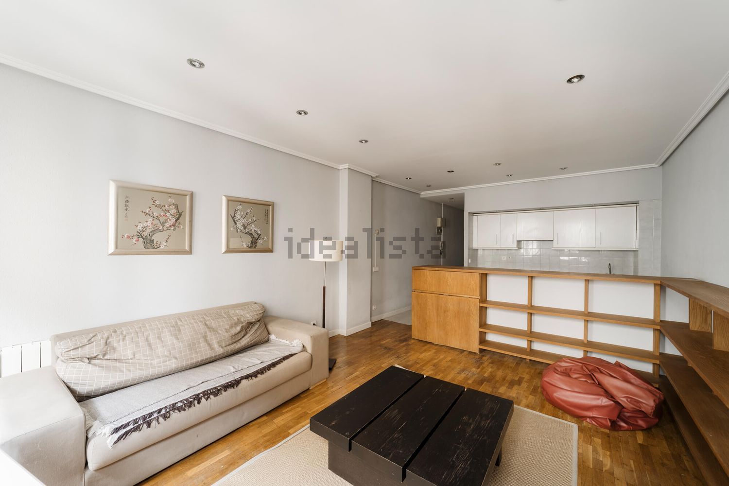 Pis de 80 m² a Pamplona