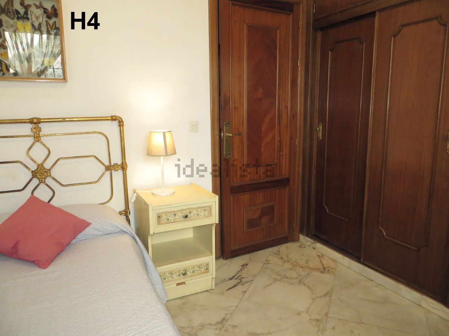 Room for rent, Seville