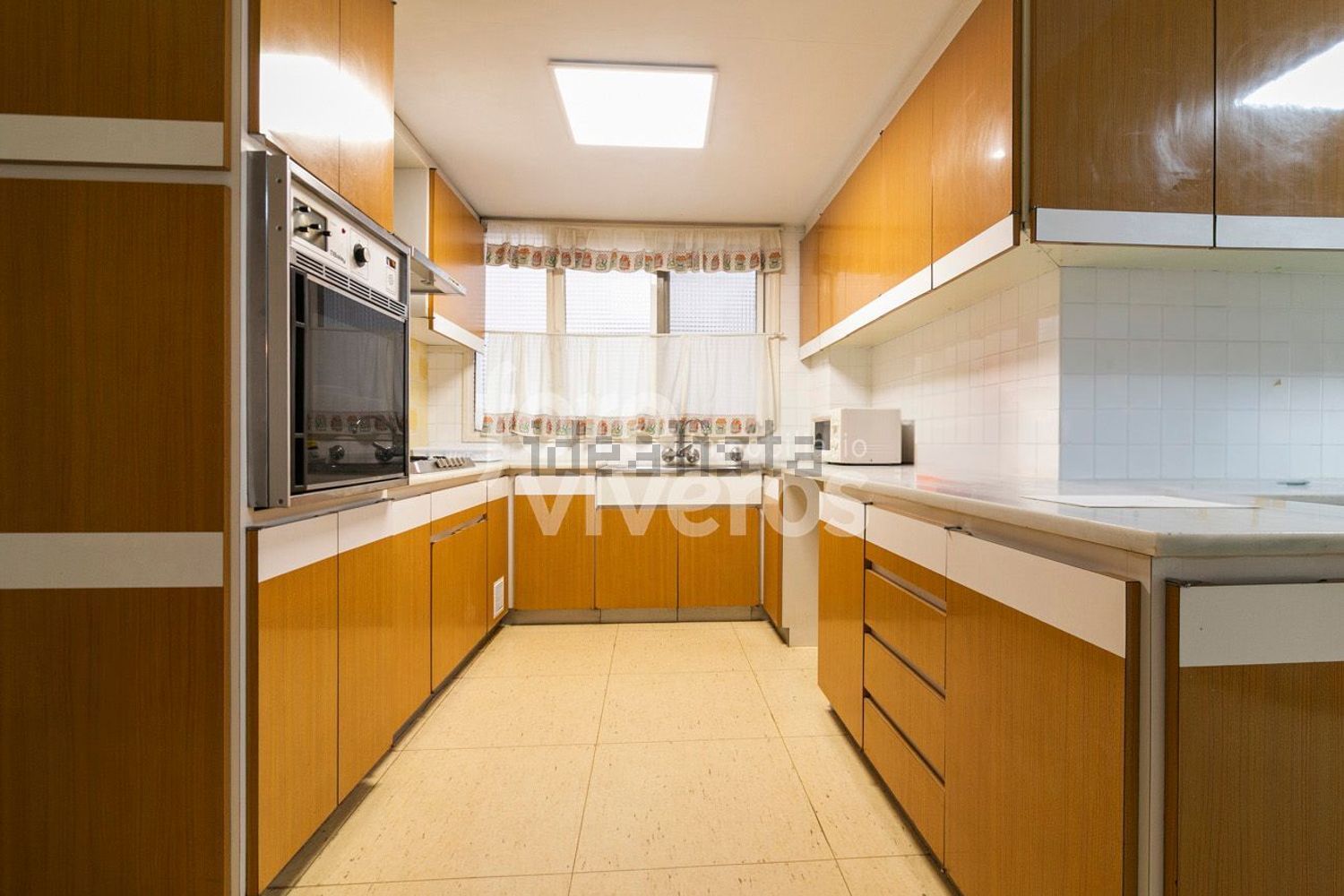 Wohnung 236 m² in Valencia