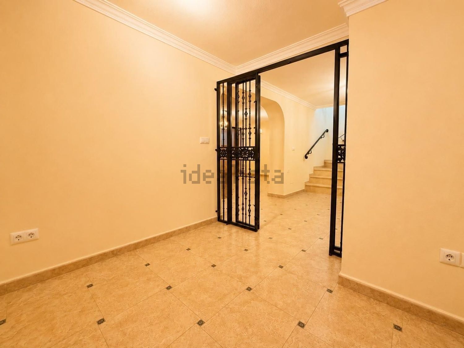 Casa de 387 m² a Torrevella