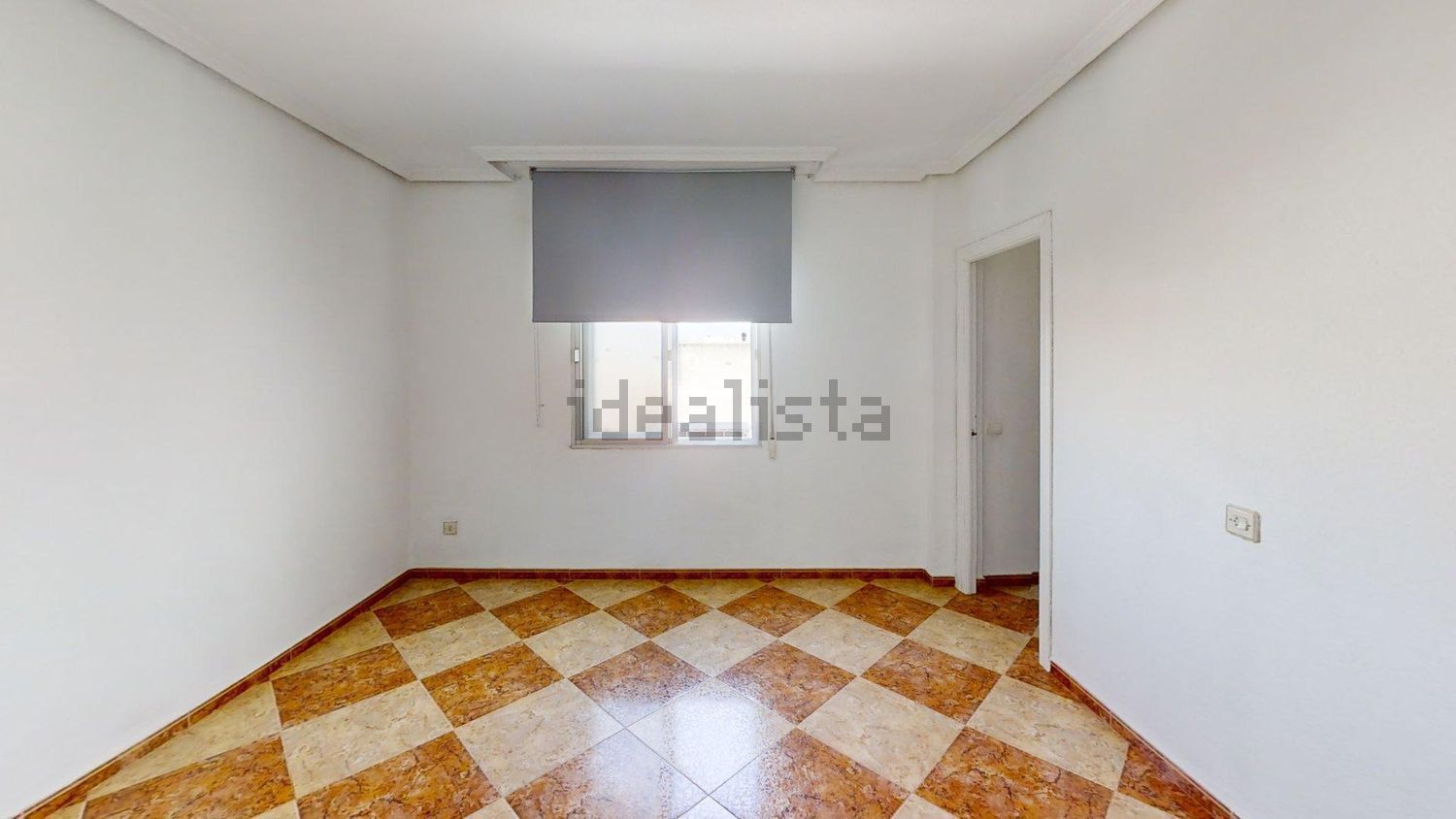 Piso de 105 m² en Bailén