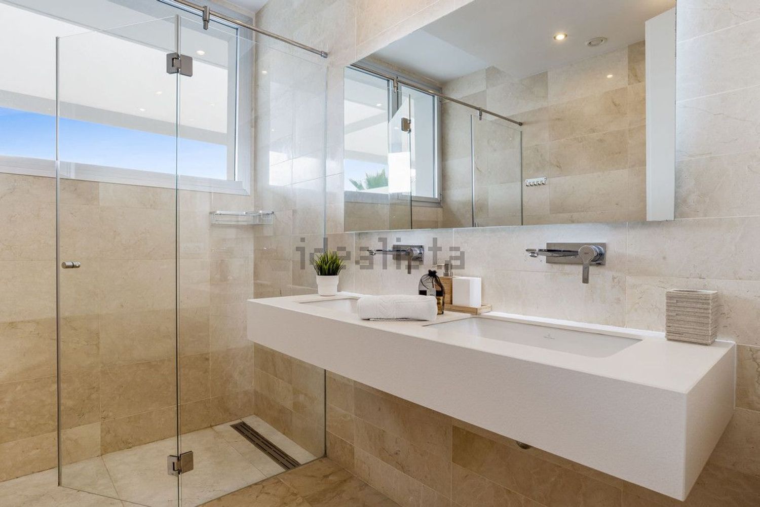 Haus 290 m² in Marbella