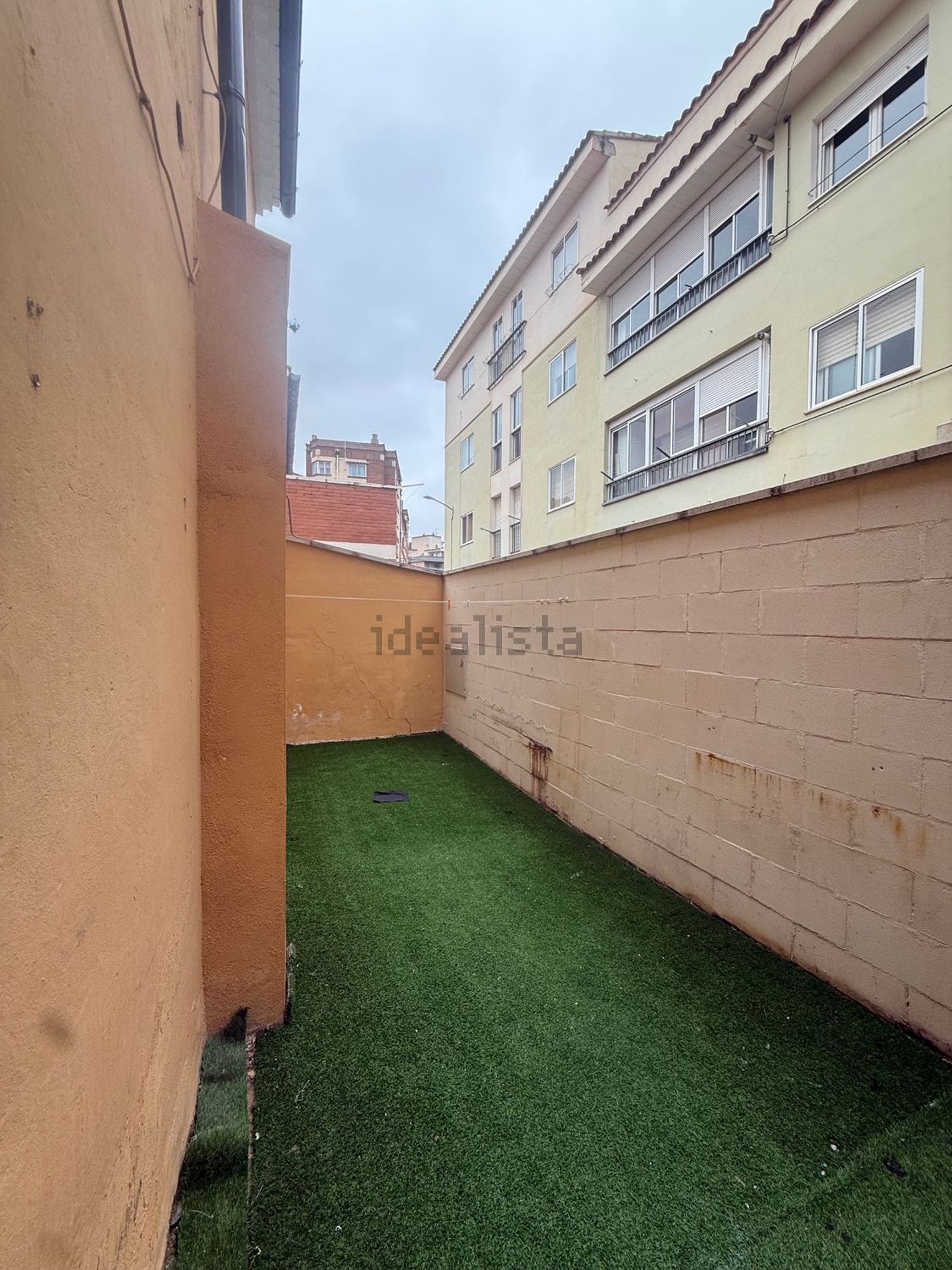 Pis de 100 m² a Terol