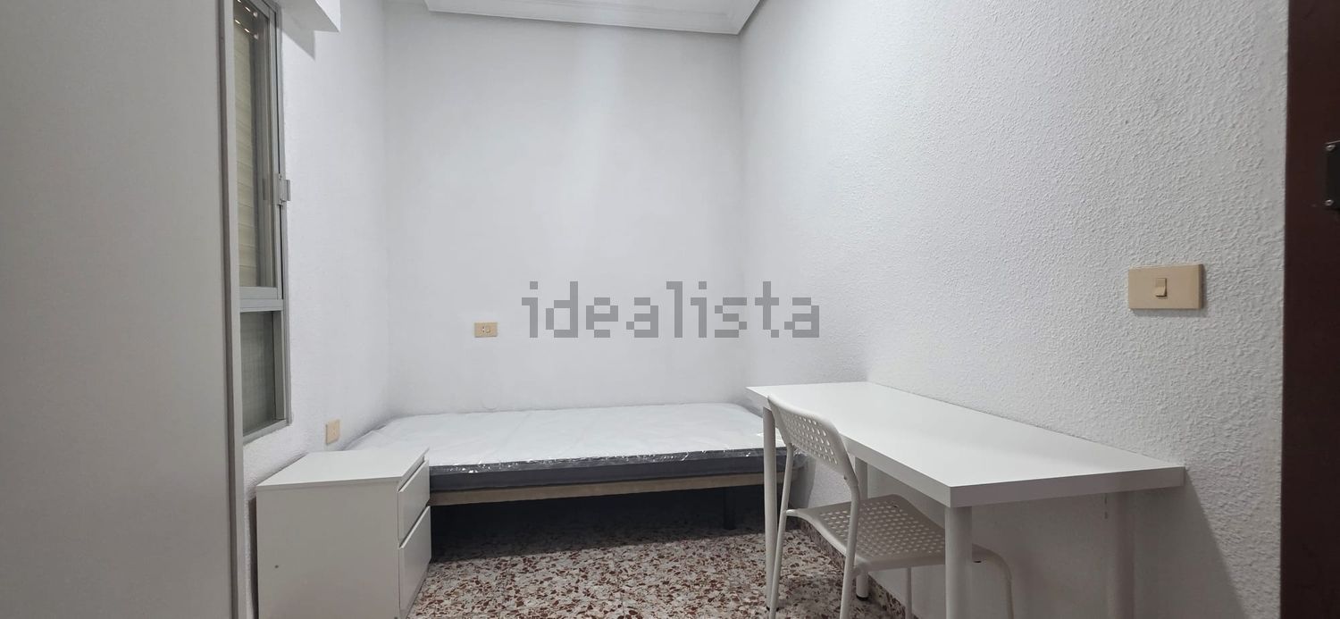 Habitación 100 m², Ceutí