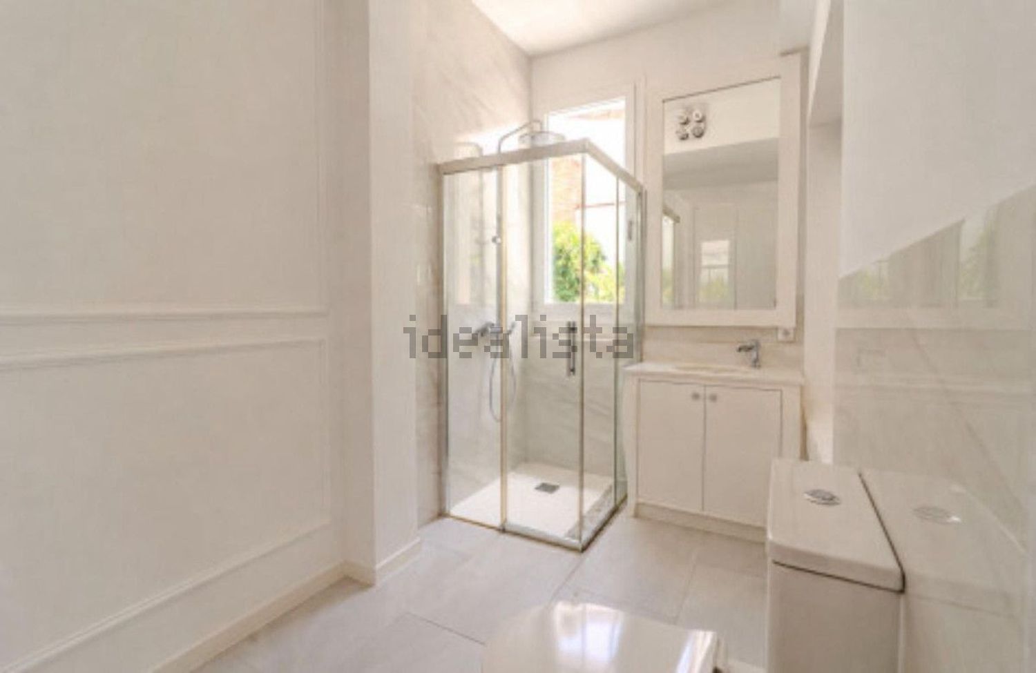 Haus 350 m² in Marbella