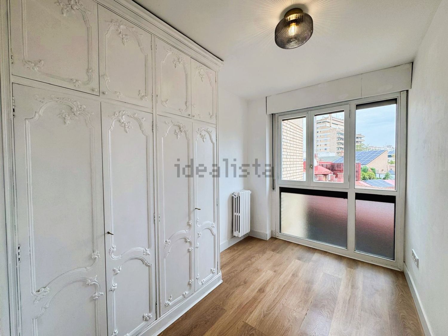 Flat 93 m² in Zaragoza
