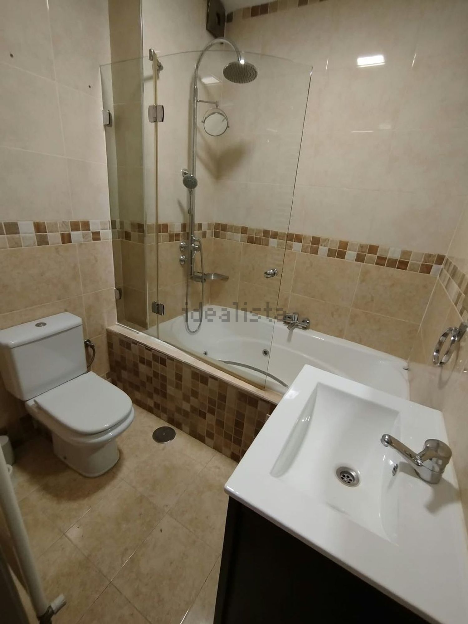 Wohnung 122 m² in Ávila