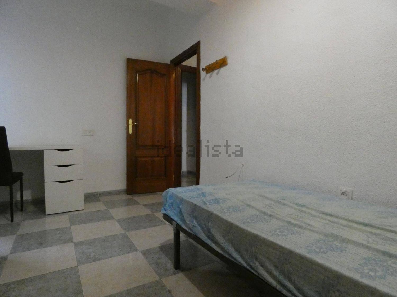 Piso de 100 m² en Granada