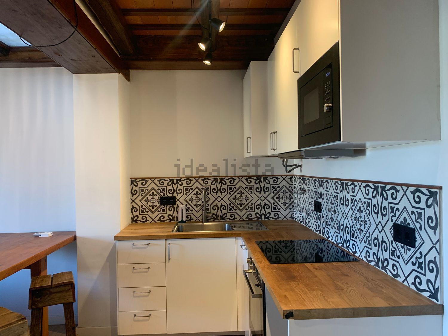 Casa de 85 m² en Saus, Camallera i Llampaies